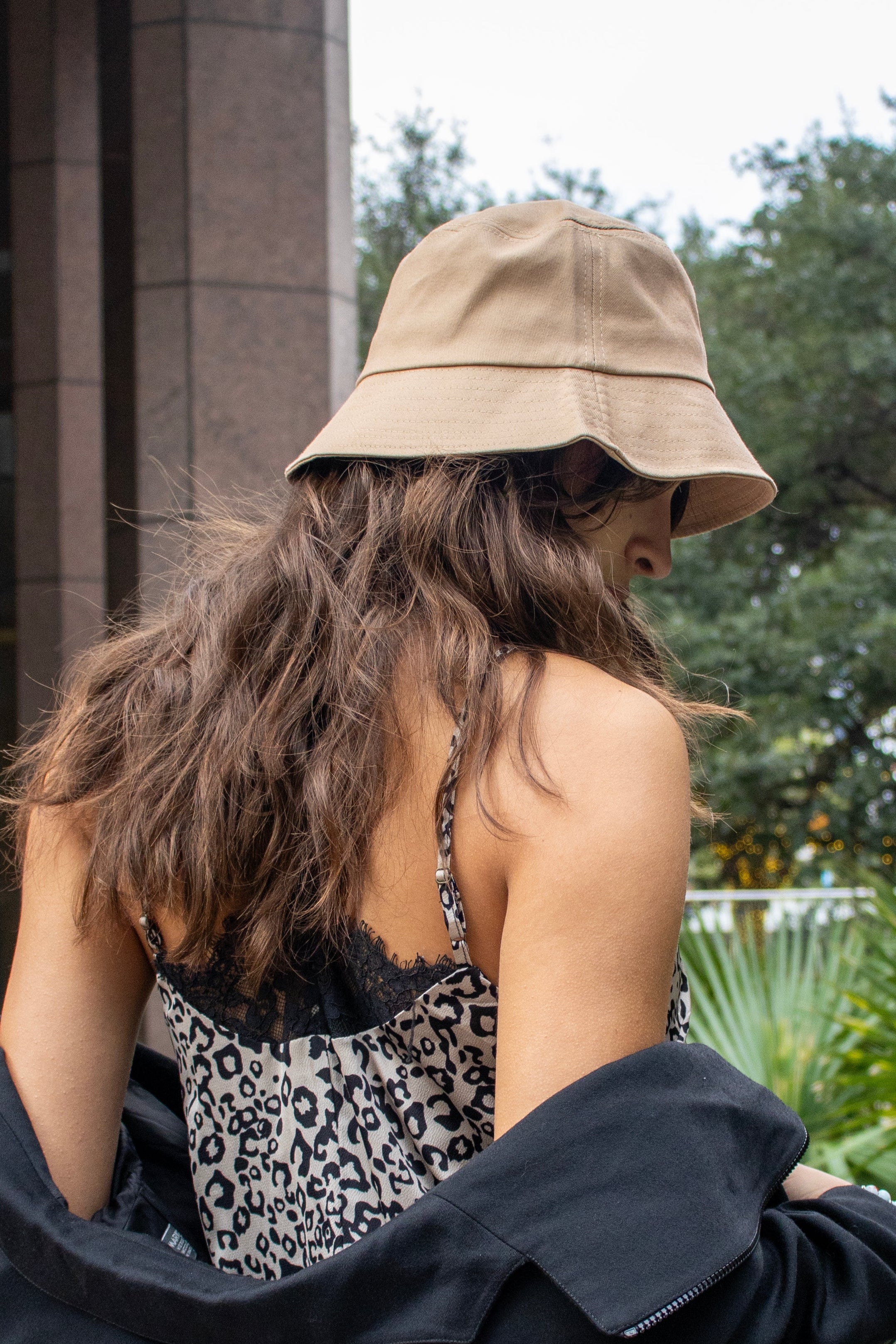 Beige bucket hat